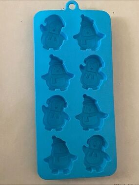 BLUE Silicone Penguin Ice Cube Tray Freeze Bake Chocolate Mold